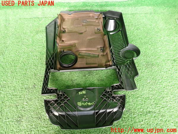 2UPJ-32962160]ベンツ C200 ステーションワゴン(204248)(204)エンジンアッパーカバー 中古_m0002.jpg