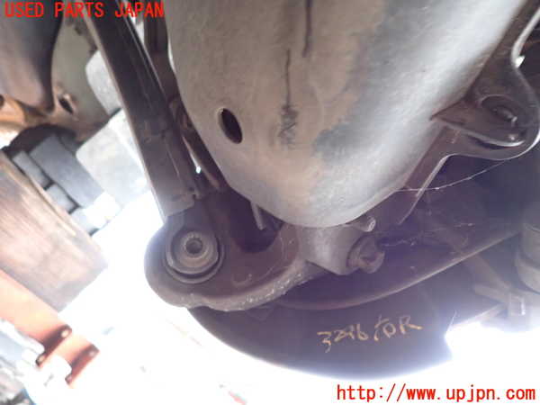 2UPJ-32964300]ベンツ C200 ステーションワゴン(204248)(204)右リアナックルハブ 中古_m0001.jpg