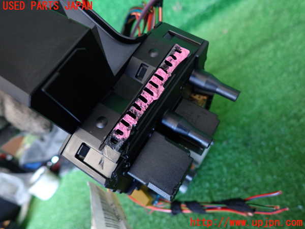 2UPJ-32966742]ベンツ C200 ステーションワゴン(204248)(204)ヒューズボックス2 中古_m0004.jpg