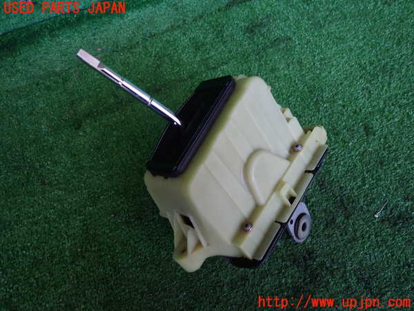 2UPJ-32967555]ベンツ C200 ステーションワゴン(204248)(204)ATシフトレバー 中古_m0002.jpg