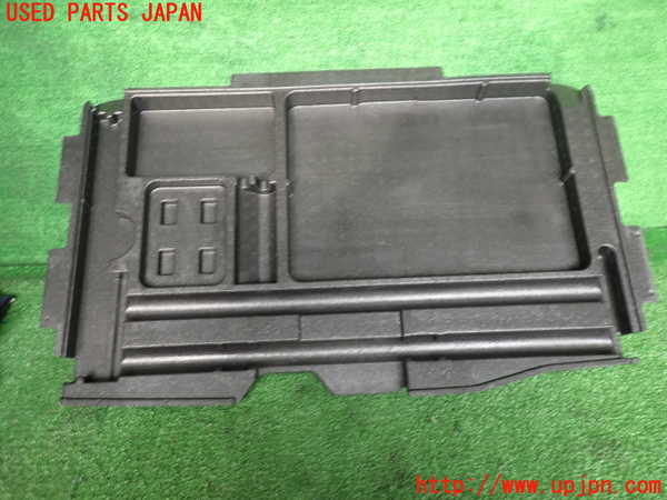 2UPJ-32967772]ベンツ C200 ステーションワゴン(204248)(204)ラゲッジトレイ2 中古_m0001.jpg