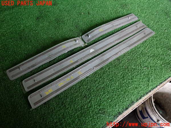 2UPJ-32967740]ベンツ C200 ステーションワゴン(204248)(204)スカッフプレート 中古_m0004.jpg