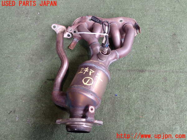 2UPJ-32972041]レクサス・UX250h(MZAH10)エキマニ1 触媒 マニバーター 中古_m0001.jpg