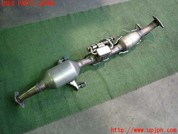 2UPJ-32972661]レクサス・UX250h(MZAH10)触媒1 中古_m0003.jpg