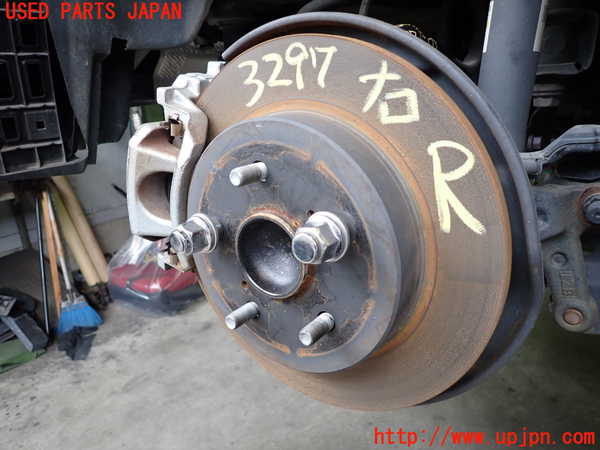 2UPJ-32974300]レクサス・UX250h(MZAH10)右リアナックルハブ 中古_m0001.jpg