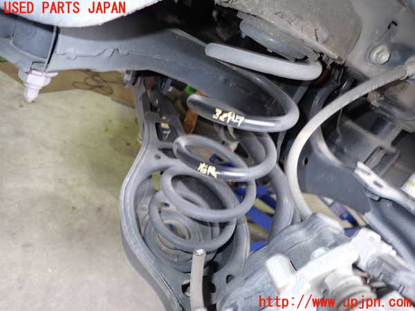 2UPJ-32975100]レクサス・UX250h(MZAH10)右リアスプリング 中古_m0001.jpg