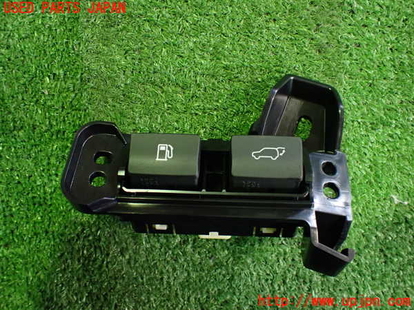 2UPJ-32976307]レクサス・UX250h(MZAH10)スイッチ2(給油口　バックドア) 中古_m0001.jpg