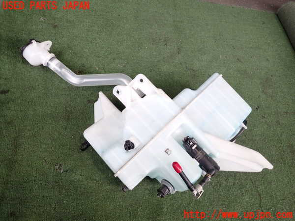 2UPJ-32976791]レクサス・UX250h(MZAH10)ウォッシャータンク1 中古_m0001.jpg