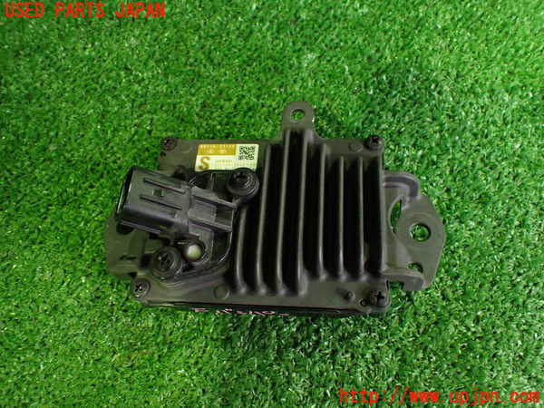 5UPJ-32976146]レクサス・UX250h(MZAH10)コンピューター1(88210-33120) 中古_m0002.jpg