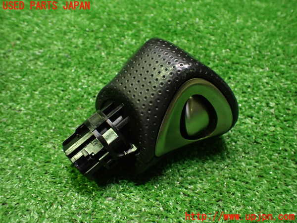 2UPJ-32977570]レクサス・UX250h(MZAH10)シフトノブ 中古_m0001.jpg