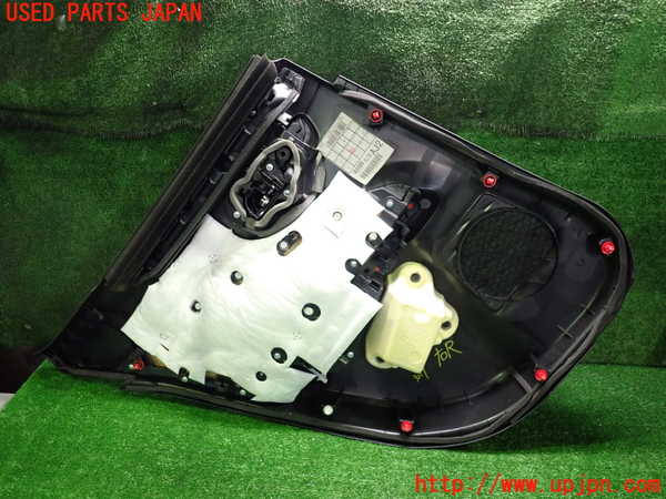 2UPJ-32971294]レクサス・UX250h(MZAH10)右後ドア内張り 中古_m0004.jpg