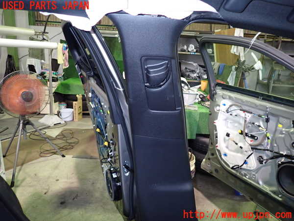 2UPJ-32977670]レクサス・UX250h(MZAH10)左センターピラートリム 中古_m0001.jpg