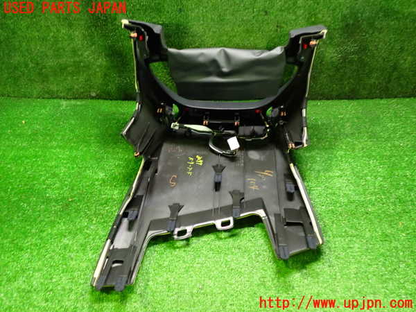 2UPJ-32977510]レクサス・UX250h(MZAH10)メーターフード 中古_m0003.jpg