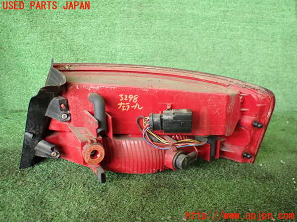 2UPJ-32981536]アウディ・A5 カブリオレ(8FCALF)左テールランプ 中古_m0002.jpg