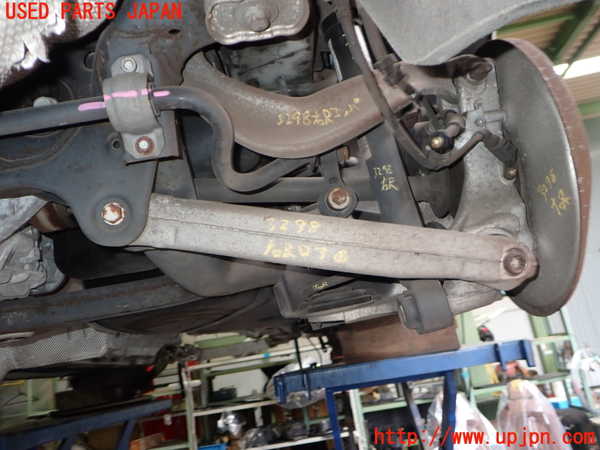 2UPJ-32985200]アウディ・A5 カブリオレ(8FCALF)右リアロアアーム1 中古_m0001.jpg