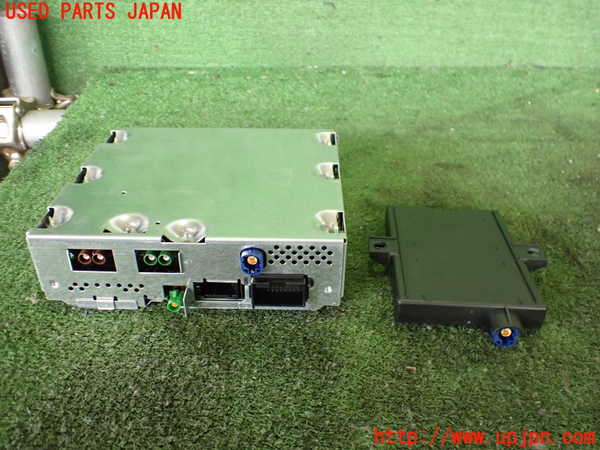 2UPJ-32986660]アウディ・A5 カブリオレ(8FCALF)TVチューナー 中古_m0002.jpg