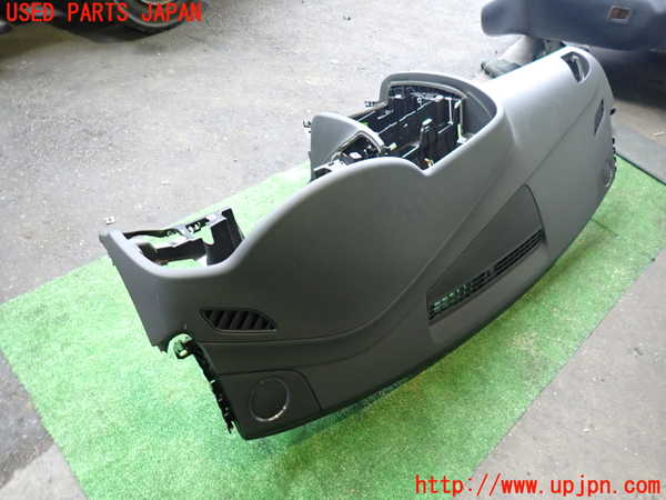 2UPJ-32987505]アウディ・A5 カブリオレ(8FCALF)ダッシュボード 中古_m0003.jpg