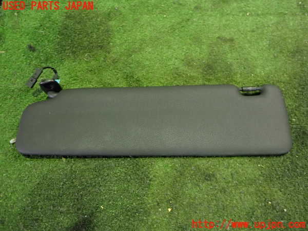 2UPJ-32987625]アウディ・A5 カブリオレ(8FCALF)室内サンバイザー右側 中古_m0001.jpg