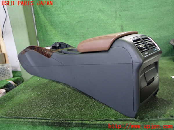 2UPJ-32987540]アウディ・A5 カブリオレ(8FCALF)センターコンソール 中古_m0001.jpg