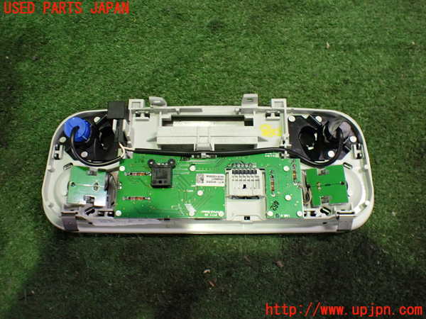 2UPJ-32986411]アウディ・A5 カブリオレ(8FCALF)ルームランプ1 中古_m0002.jpg