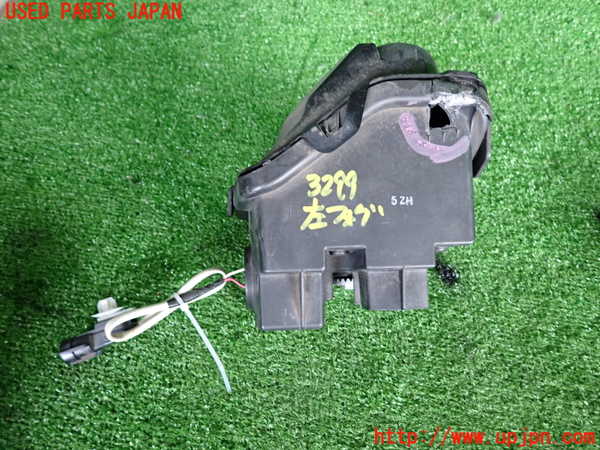 2UPJ-32991182]レクサス・RC300h(AVC10)左フォグ (ジャンク品) 中古_m0003.jpg