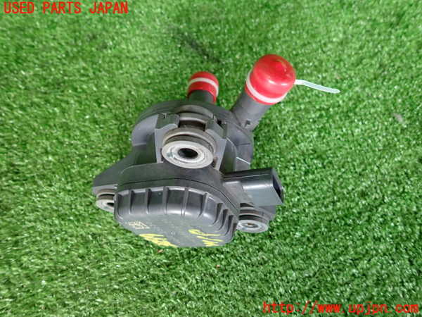 2UPJ-32992110]レクサス・RC300h(AVC10)ウォーターポンプ 中古_m0002.jpg