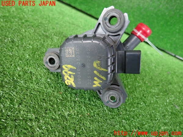 2UPJ-32992110]レクサス・RC300h(AVC10)ウォーターポンプ 中古_m0003.jpg