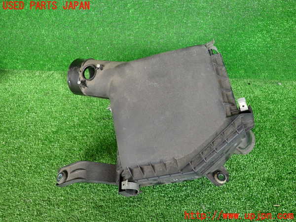 2UPJ-32992560]レクサス・RC300h(AVC10)エアクリーナーボックス 中古_m0001.jpg