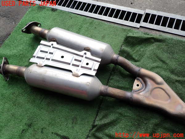 2UPJ-32992651]レクサス・RC300h(AVC10)センターパイプ1 中古_m0004.jpg