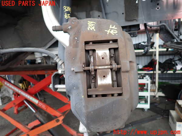 2UPJ-32994080]レクサス・RC300h(AVC10)右フロントキャリパー 中古_m0001.jpg