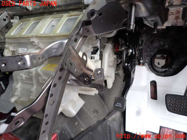 2UPJ-32996081]レクサス・RC300h(AVC10)エバポレーター1 中古_m0002.jpg