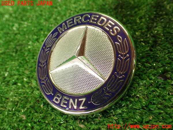 2UPJ-33001631]ベンツ CLS350(218359)(218)エンブレム1 中古_m0001.jpg