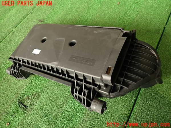 2UPJ-33002560]ベンツ CLS350(218359)(218)エアクリーナーボックス (ジャンク品) 中古_m0001.jpg