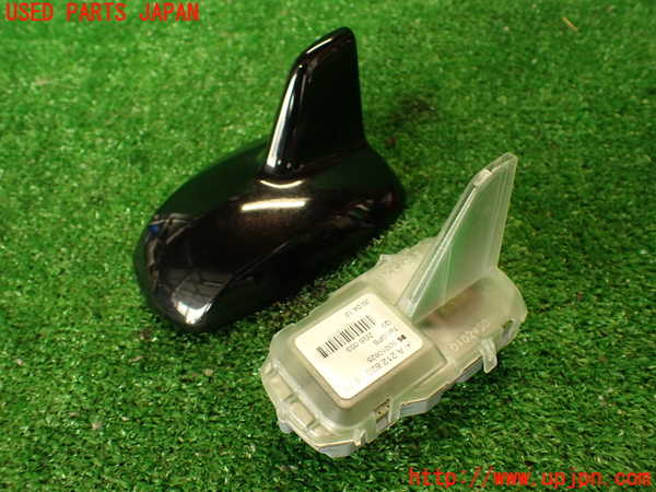 2UPJ-33006550]ベンツ CLS350(218359)(218)アンテナ 中古_m0001.jpg