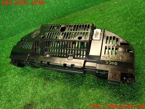 2UPJ-33006170]ベンツ CLS350(218359)(218)スピードメーター 中古_m0002.jpg
