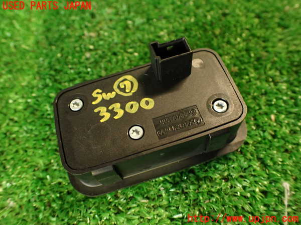 2UPJ-33006312]ベンツ CLS350(218359)(218)スイッチ7 (トランク、キーロック) 中古_m0003.jpg