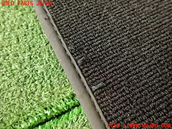 2UPJ-33007800]ベンツ CLS350(218359)(218)フロアマット 中古_m0004.jpg