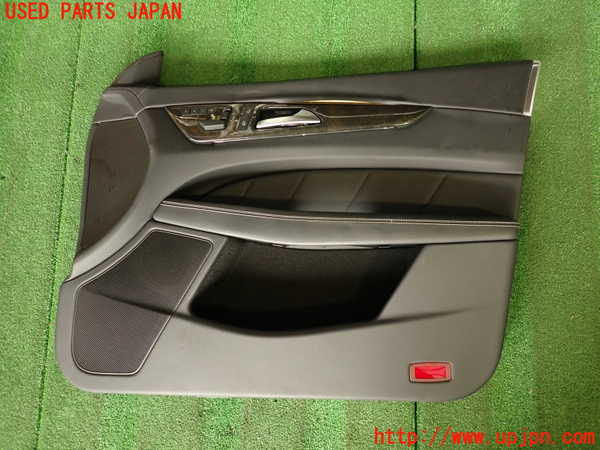 2UPJ-33001234]ベンツ CLS350(218359)(218)右前ドア内張り 中古_m0001.jpg