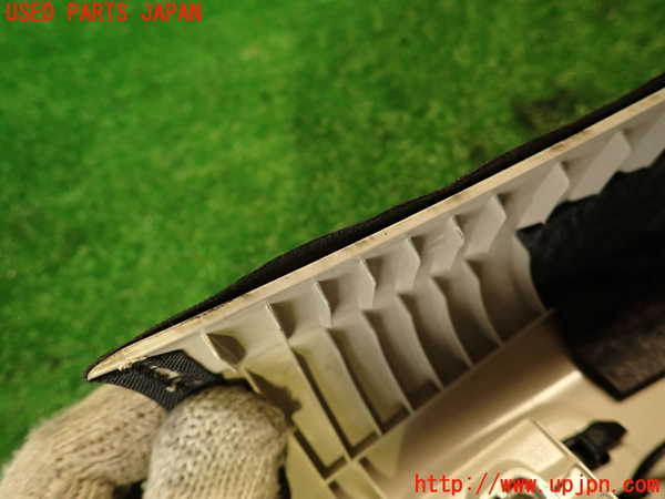 2UPJ-33007660]ベンツ CLS350(218359)(218)左フロントピラートリム 中古_m0002.jpg