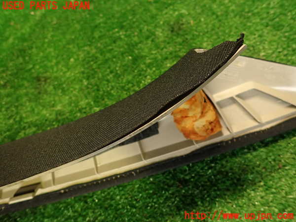 2UPJ-33007660]ベンツ CLS350(218359)(218)左フロントピラートリム 中古_m0003.jpg