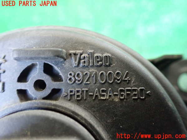 1UPJ-33021182]NV350 キャラバン バン(VW2E26)左フォグ 中古_m0004.jpg