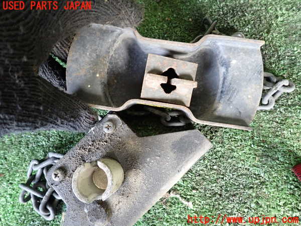 5UPJ-33021700]NV350 キャラバン バン(VW2E26)スペアタイヤキャリア 中古_m0002.jpg