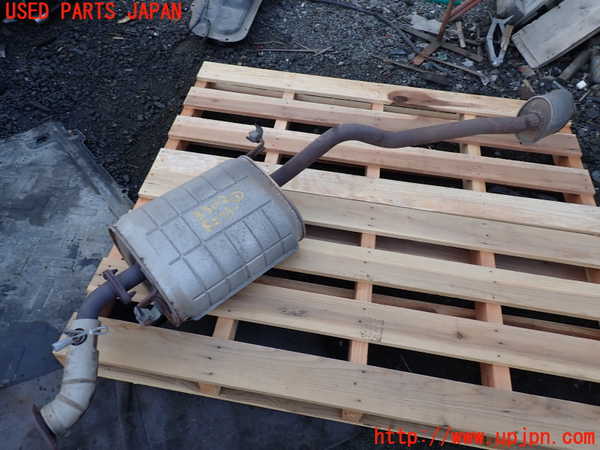 1UPJ-33022671]NV350 キャラバン バン(VW2E26)リアマフラー1 中古_m0001.jpg