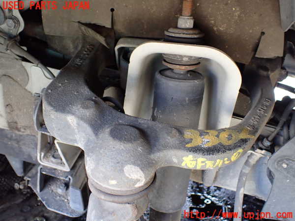 1UPJ-33025126]NV350 キャラバン バン(VW2E26)右フロントアッパーアーム1 中古_m0001.jpg