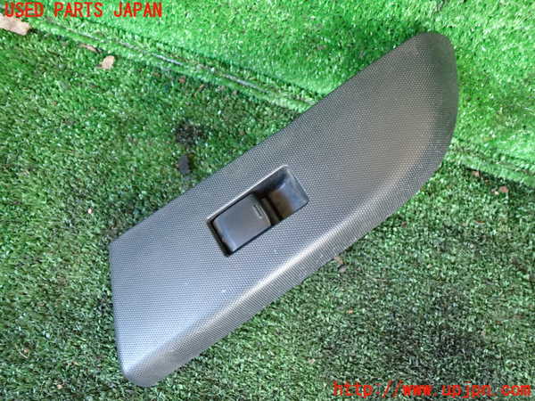 1UPJ-33026245]NV350 キャラバン バン(VW2E26)左前パワーウィンドウスイッチ 中古_m0001.jpg