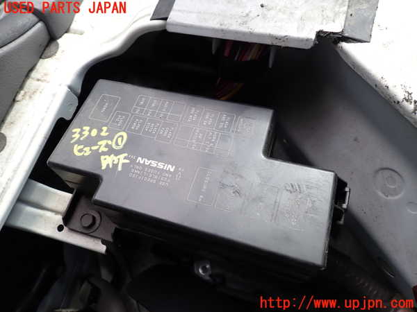 1UPJ-33026741]NV350 キャラバン バン(VW2E26)ヒューズボックス1 中古_m0001.jpg