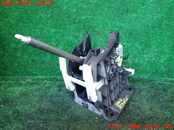 1UPJ-33027555]NV350 キャラバン バン(VW2E26)ATシフトレバー 中古_m0001.jpg