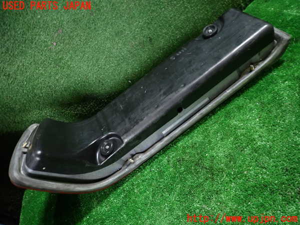 5UPJ-33041530]ベンツ 500SL(不明)右テールランプ 中古_m0004.jpg