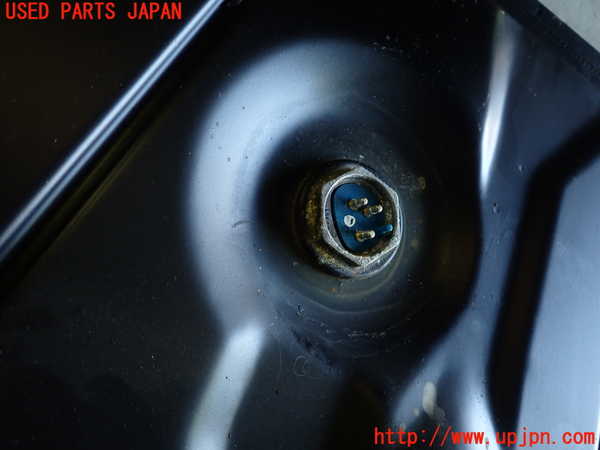 5UPJ-33042500]ベンツ 500SL(不明)燃料タンク 中古_m0003.jpg