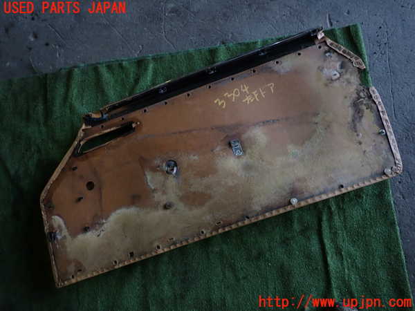 5UPJ-33041264]ベンツ 500SL(不明)左ドア内張り 中古_m0004.jpg